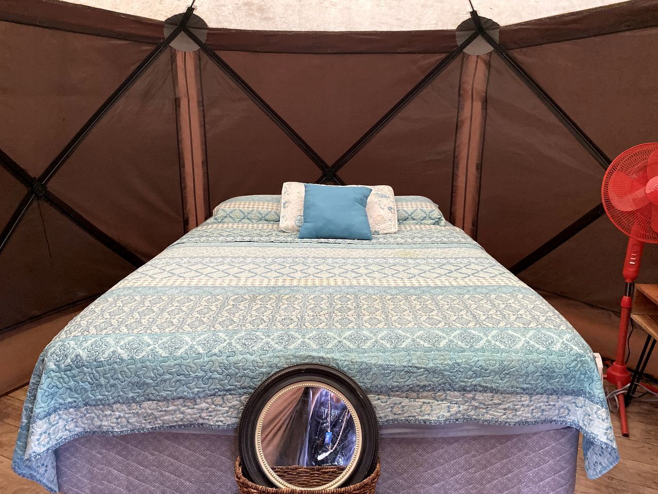 1 Schlafzimmer, Bügeleisen/Bügelbrett, Bettwäsche