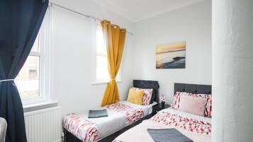 Iron/ironing board, WiFi, bed sheets
