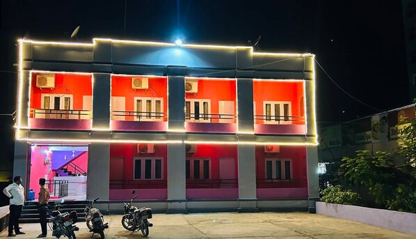 Exterior - Comfort Holiday Una (Naliya Mandvi)