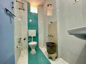 Deluxe Double Room, City View | Bathroom | Shower, free toiletries, towels - Comfort Holiday Una (Naliya Mandvi)