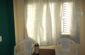 Interior detail - Comfort Holiday Una (Naliya Mandvi)