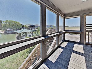 Interior - Crabbers Corner w/ Views of Litchield Marsh and 2 Crab Docks! (Pawleys Island)