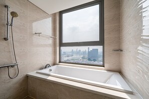 Bathroom - ICONIC SAIGON LANDMARK 81 (Ho Chi Minh)