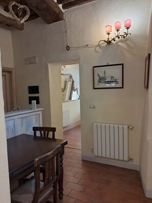 Dining - Locanda di Montisi – Castello Room Among the Hills of Montalcino (Montisi)