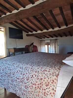 WiFi, bed sheets - Locanda di Montisi Torre Room among the Montalcino Hills (Montisi)