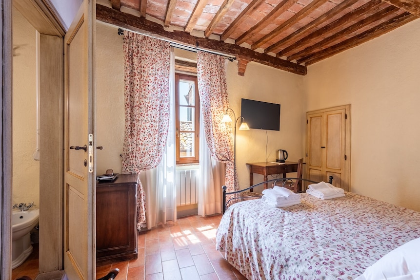 Locanda Di Montisi San Martino Room Among Montalcino Hills - Pienza