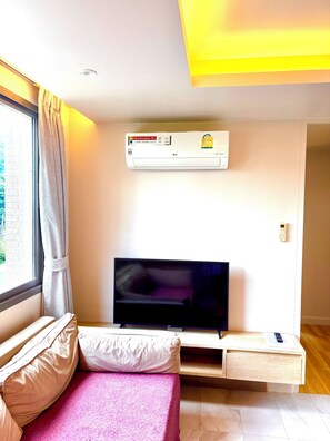 Căn hộ, 1 phòng ngủ, hút thuốc, ban công | Phòng khách