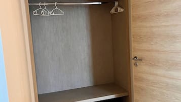 Apartment, 1 Bedroom, Smoking, Balcony | Interior