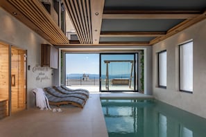 Biệt thự dành cho gia đình, 4 phòng ngủ, lò vi sóng (Villa Dujma Pool & Spa) | Hồ bơi | Hồ bơi ngoài trời phục vụ theo mùa 