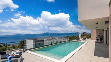 Biệt thự dành cho gia đình, nhiều phòng ngủ (Villa Dujma Pool & Spa) | Hồ bơi | Hồ bơi ngoài trời phục vụ theo mùa, hồ bơi nước nóng
