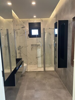 Deluxe Villa, Patio, Sea View | Bathroom - Yalıkavakta 4 Odalı Villa BD4150 (Geriş)