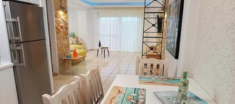 Elisa Luxury Suite in Nea Flogita