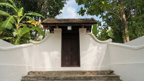 Bahagian luar