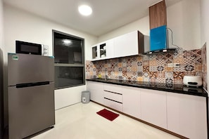 Private kitchen - Iconic Sun Avenue Saigon D2 Apartment  (Ho Chi Minh)
