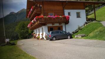 Esterni