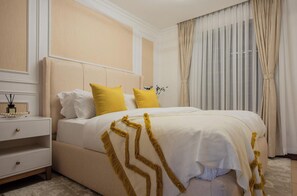 Iron/ironing board, WiFi, bed sheets - ORAK - Quiet Living 1BR by Safari Park and USIU (Nairobi)