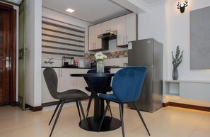 Private kitchen - ORAK - Quiet Living 1BR by Safari Park and USIU (Nairobi)