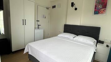 Standard Double Room | Free WiFi