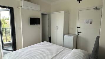Standard Double Room | WiFi (free)