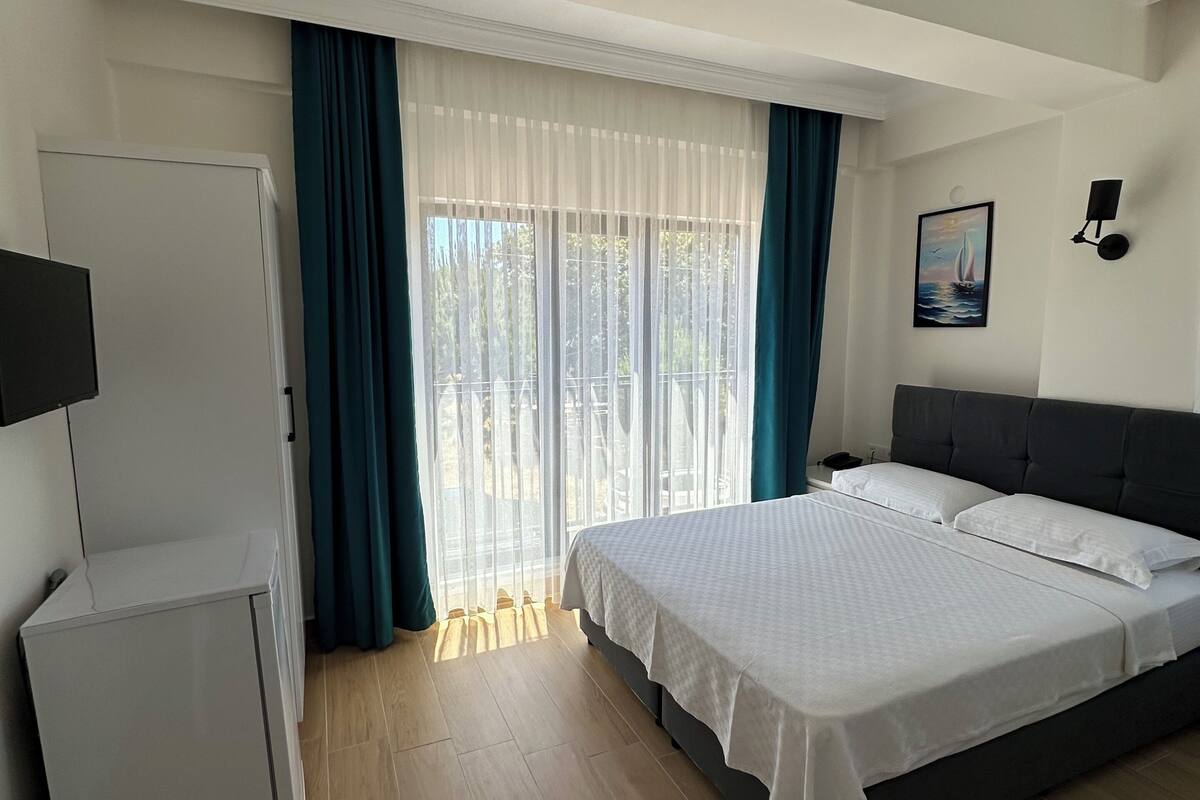 Standard Double Room | WiFi (free)