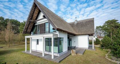 Comfortable, large vacation home in Karlshagen with sauna near the beach