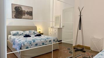 Iron/ironing board, free WiFi, bed sheets