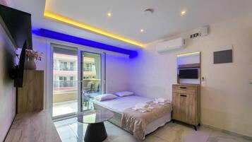 1 habitación, wifi y ropa de cama