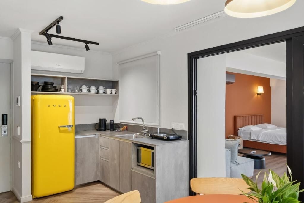 Family Apartment, Balcony | Private kitchen
