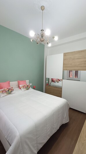 3 bedrooms, iron/ironing board, WiFi, bed sheets - Apartment at Annarella Maison in Downtown (Roma)