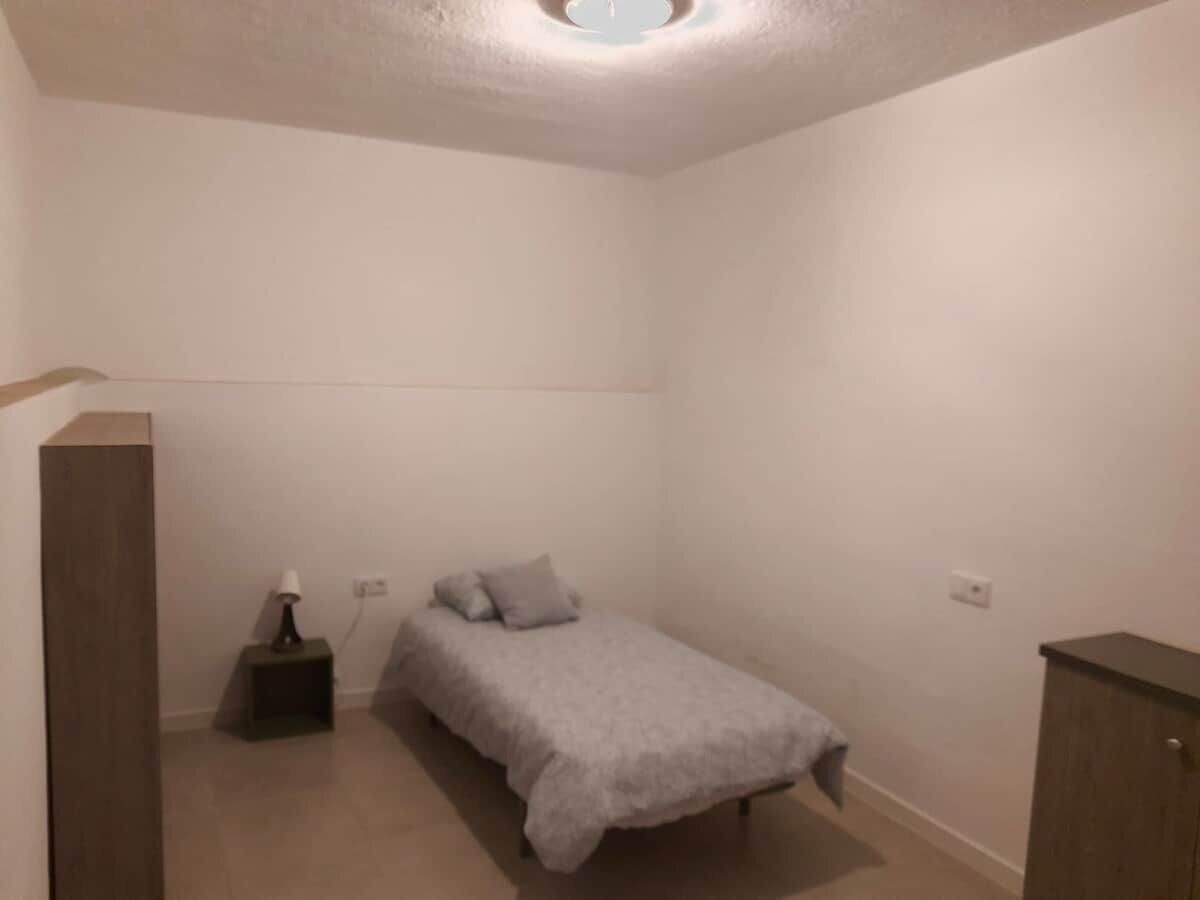 6 Schlafzimmer, Bügeleisen/Bügelbrett, WLAN, Bettwäsche