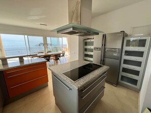 Fridge, microwave, oven, stovetop - Villa Piña Colada - Altea’s Breathtaking Luxury (Altea)