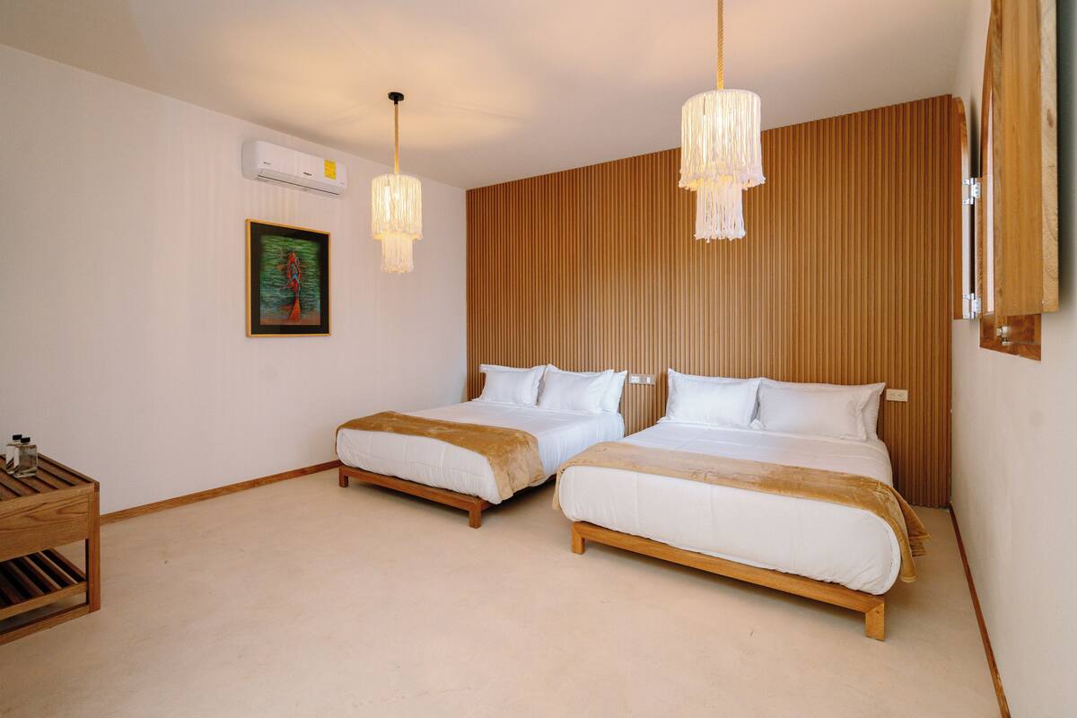 Deluxe Quadruple Room