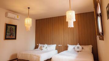 Double Room | Free WiFi, bed sheets
