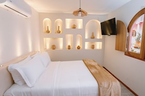Comfort Room | Free WiFi, bed sheets