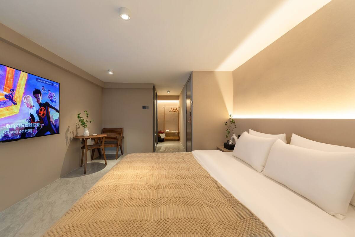 Habitación doble Elite, vista a la ciudad | Escritorio, espacio para trabajar con laptop y wifi gratis