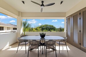 Outdoor dining - The Ivy - Blue Bay Golf & Beach Resort (Sint Michiel)