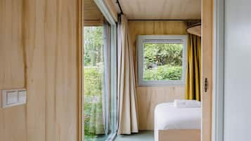 In-room safe, travel crib, free WiFi, bed sheets