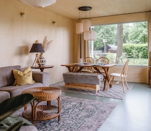 Smart TV - The Forest Suite - Forest and Sauna Close - Putten Veluwe (Putten)