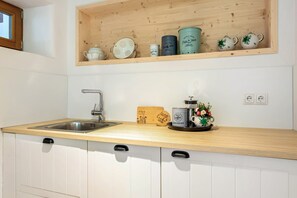 Interior - Kachelofenstüble im Häusle – Holiday Apartment at Hofgut Heiligenberg (Heiligenberg)
