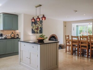 Dining - Harbins Farm (Sherborne)