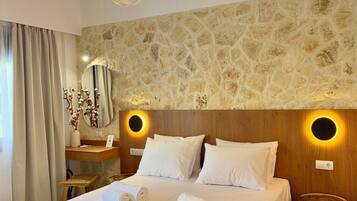 In-room safe, iron/ironing board, free WiFi, bed sheets
