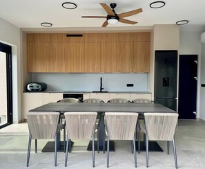 Dining - 4-br Villa, Sleeps 16 With Hot Tub, Pool & Parking (Vrsar)
