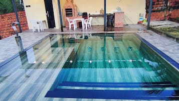 Utomhuspool