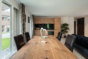 Studio – classic, fjellutsikt | Spiseområde