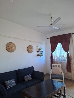 Living area - Traditional Swahili Style 1 Bedroom- Bamburi Mombasa (Mombasa)