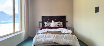 Ostal Residency Pangong