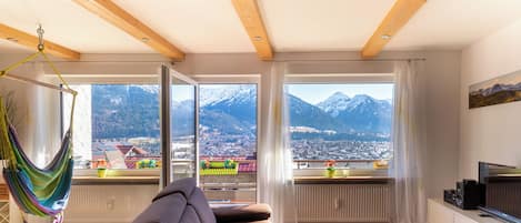 Smart-TV, Kamin