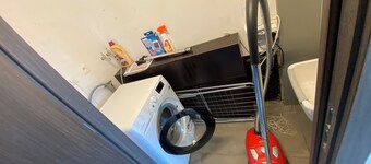 Perfect 2-bedroom apartment in serene Sint-Niklaas neighborhood