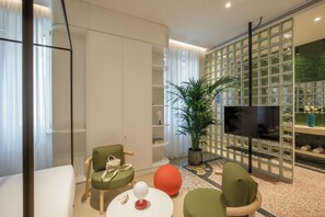 Deluxe Double Room, Courtyard View | Spa