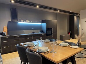 Familienapartment, Stadtblick | Speisen
